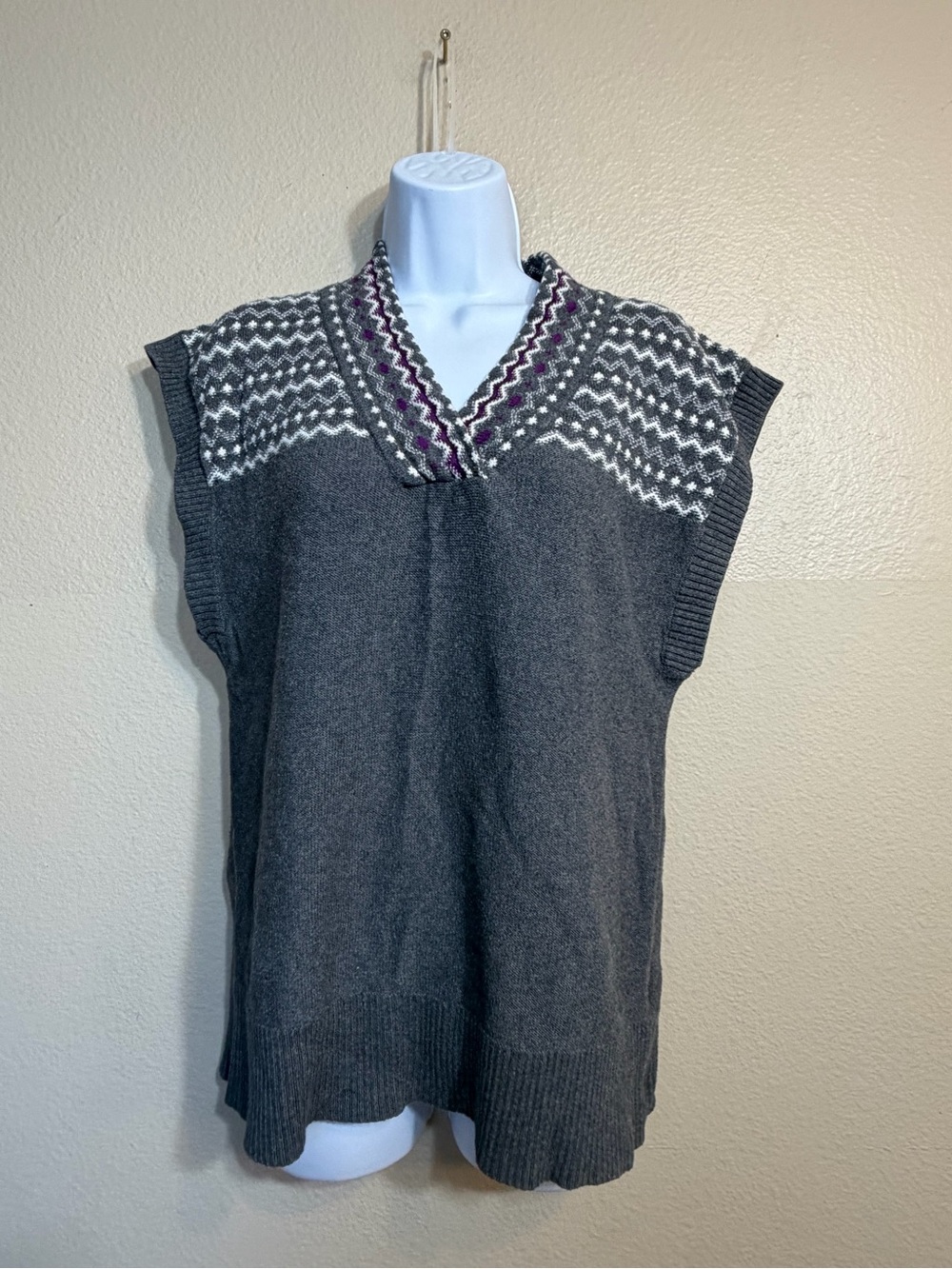 Tommy Hilfiger Charcoal Knit Sleeveless Sweater Vest fair isle